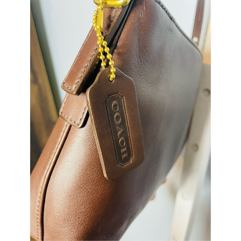 Coach Vintage New Brown Leather Shoulder Bag - Picture 2 of 5